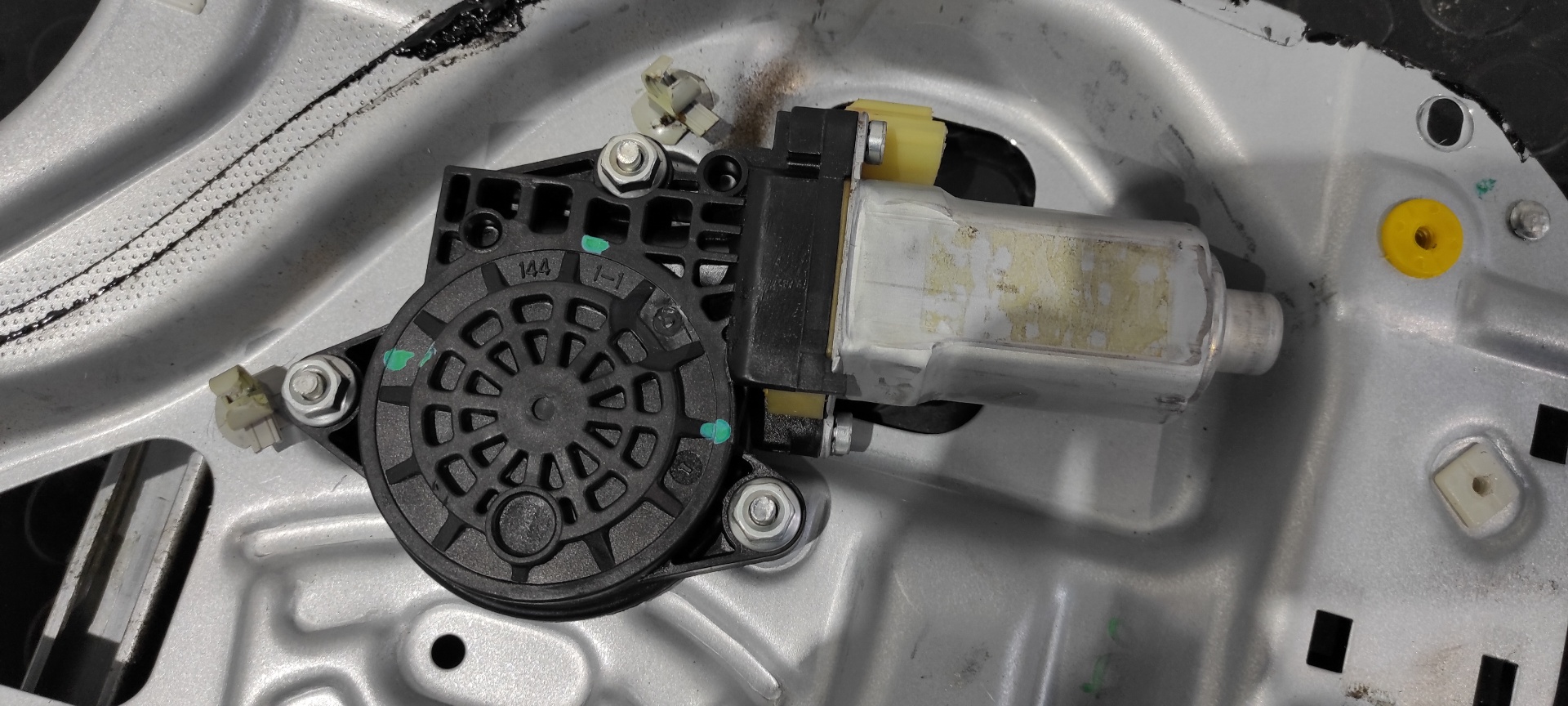 ELEVALUNAS TRASERO DERECHO KIA SPORTAGE - vista 2