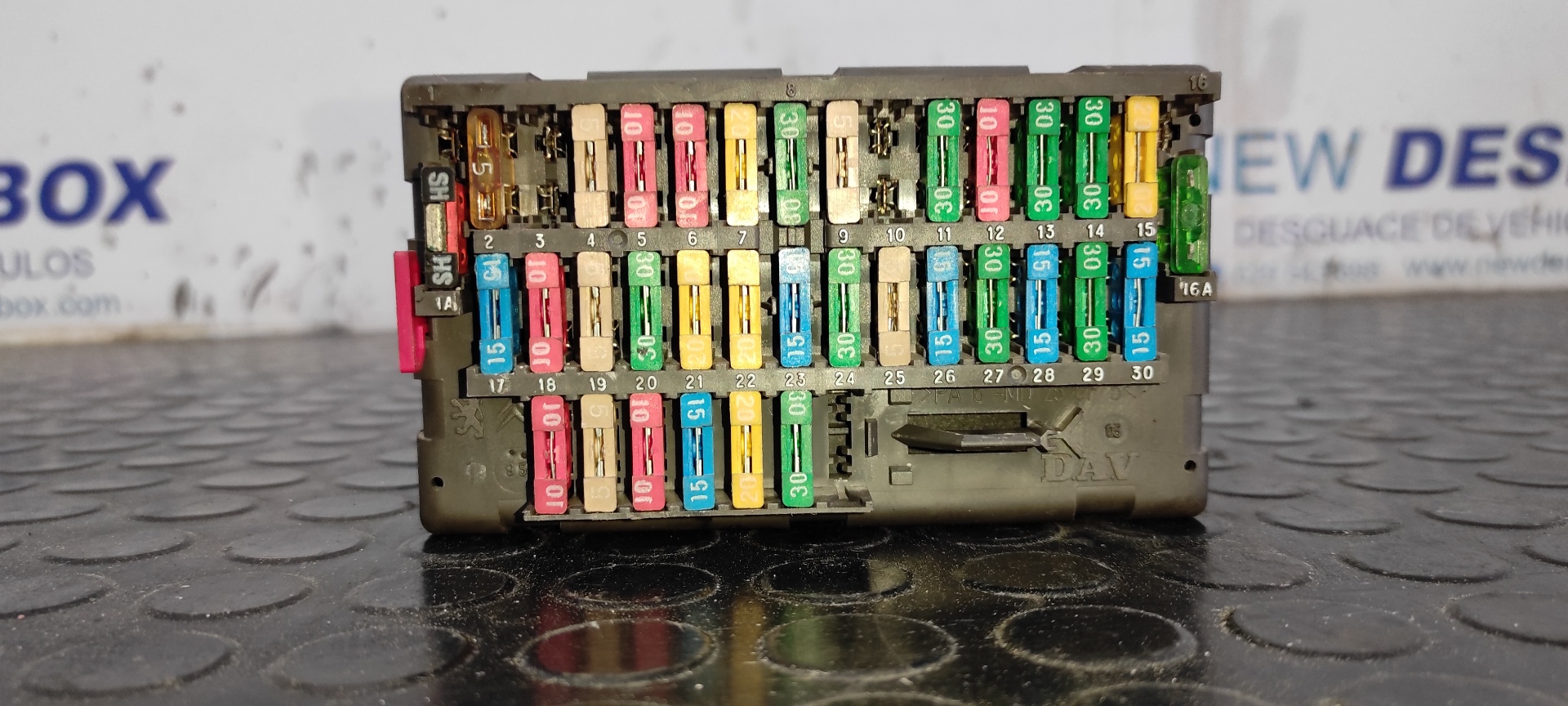 CAJA RELES / FUSIBLES CITROEN EVASION - vista 7