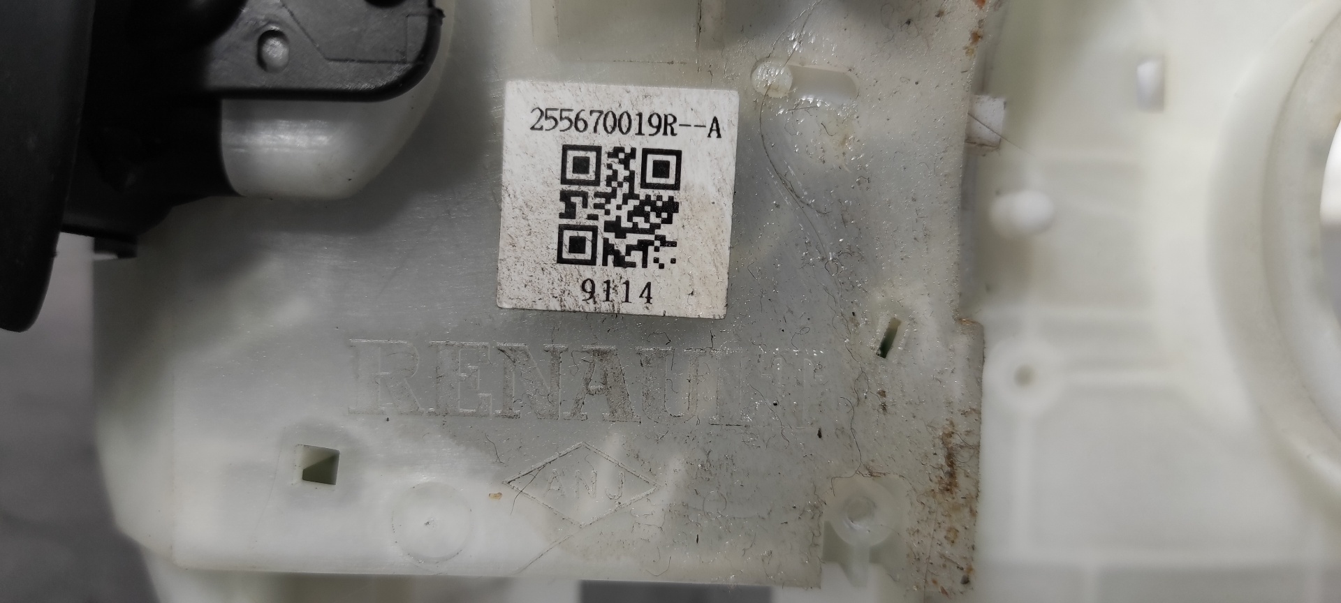 MANDO MULTIFUNCION RENAULT MEGANE III BERLINA 5 P - vista 10