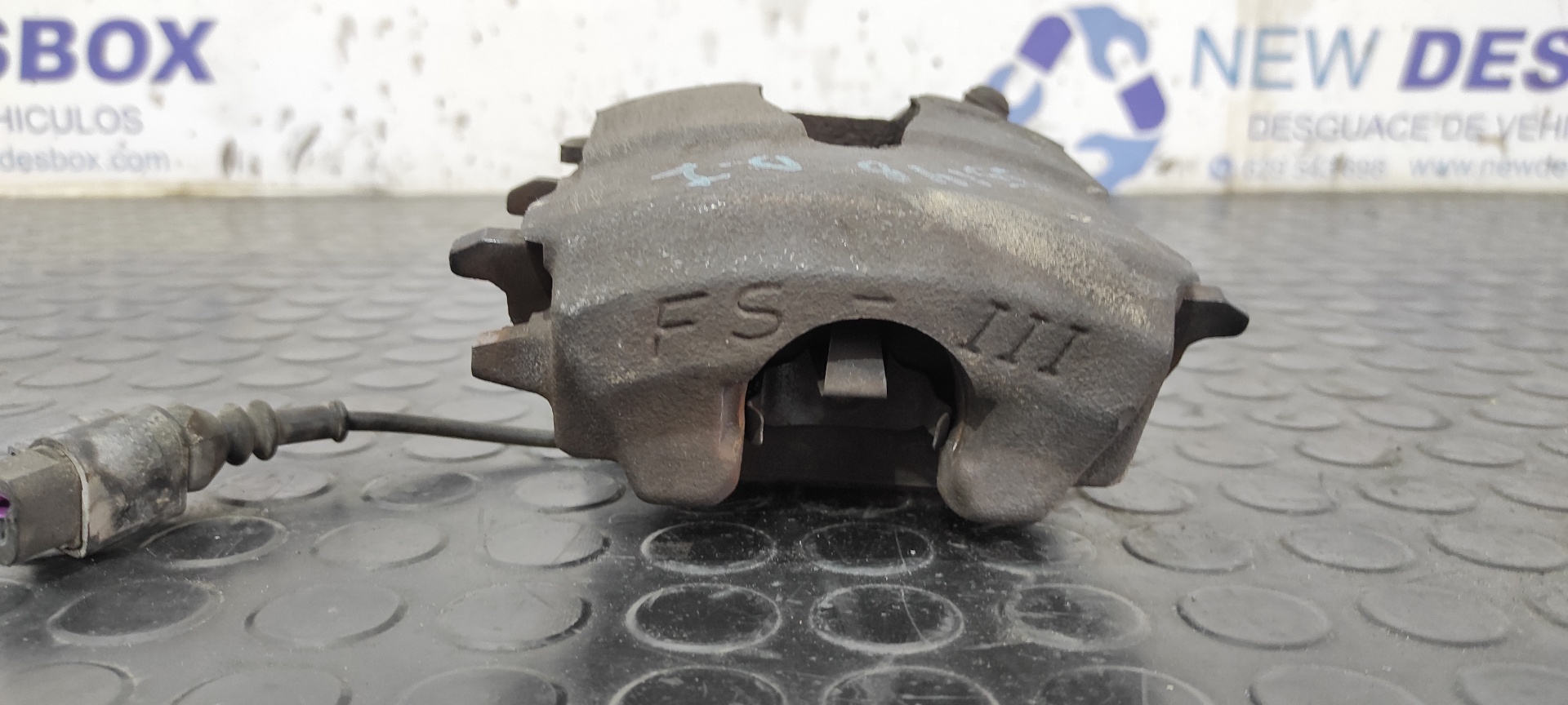 PINZA DE FRENO DELANTERA IZQUIERDA VOLKSWAGEN POLO (9N1) - vista 2