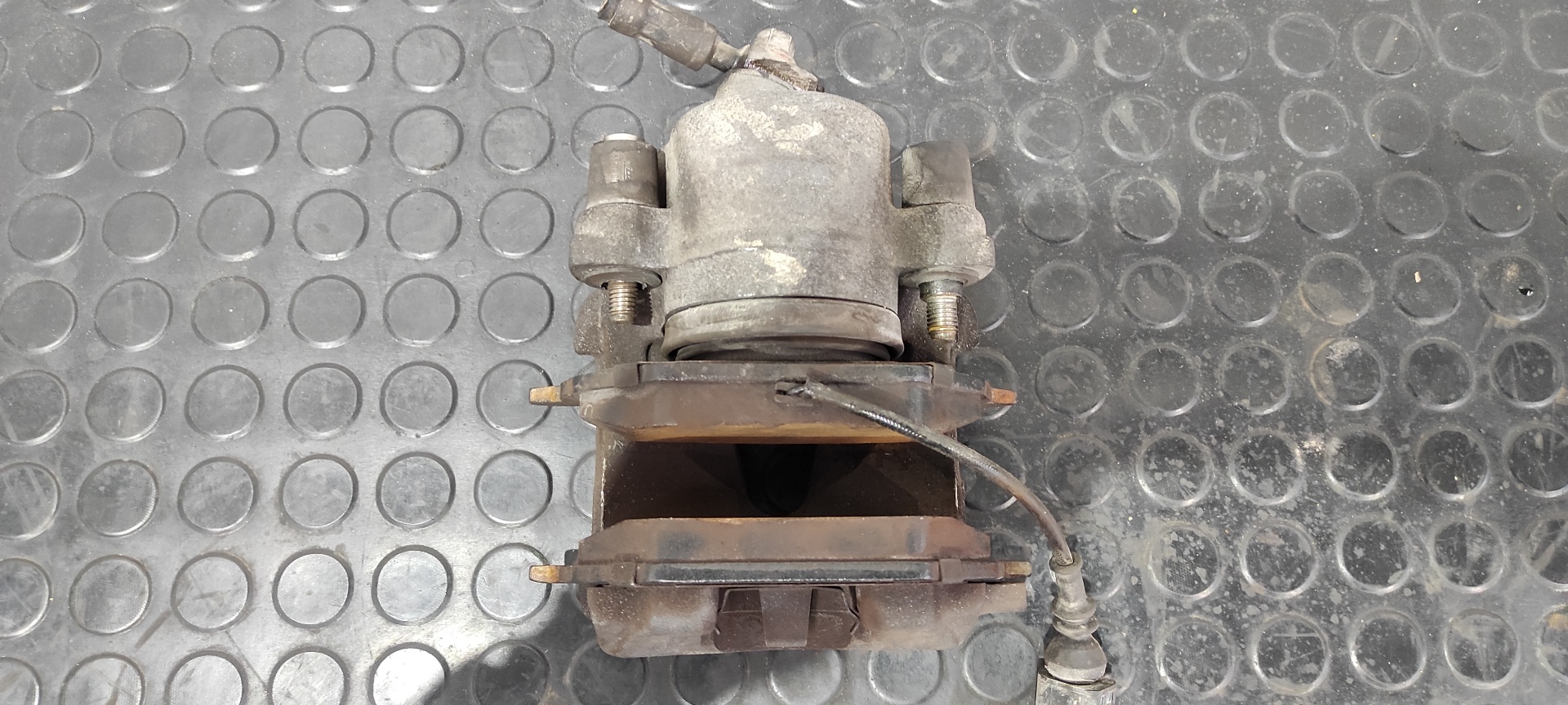 PINZA DE FRENO DELANTERA IZQUIERDA VOLKSWAGEN POLO (9N1) - vista 6