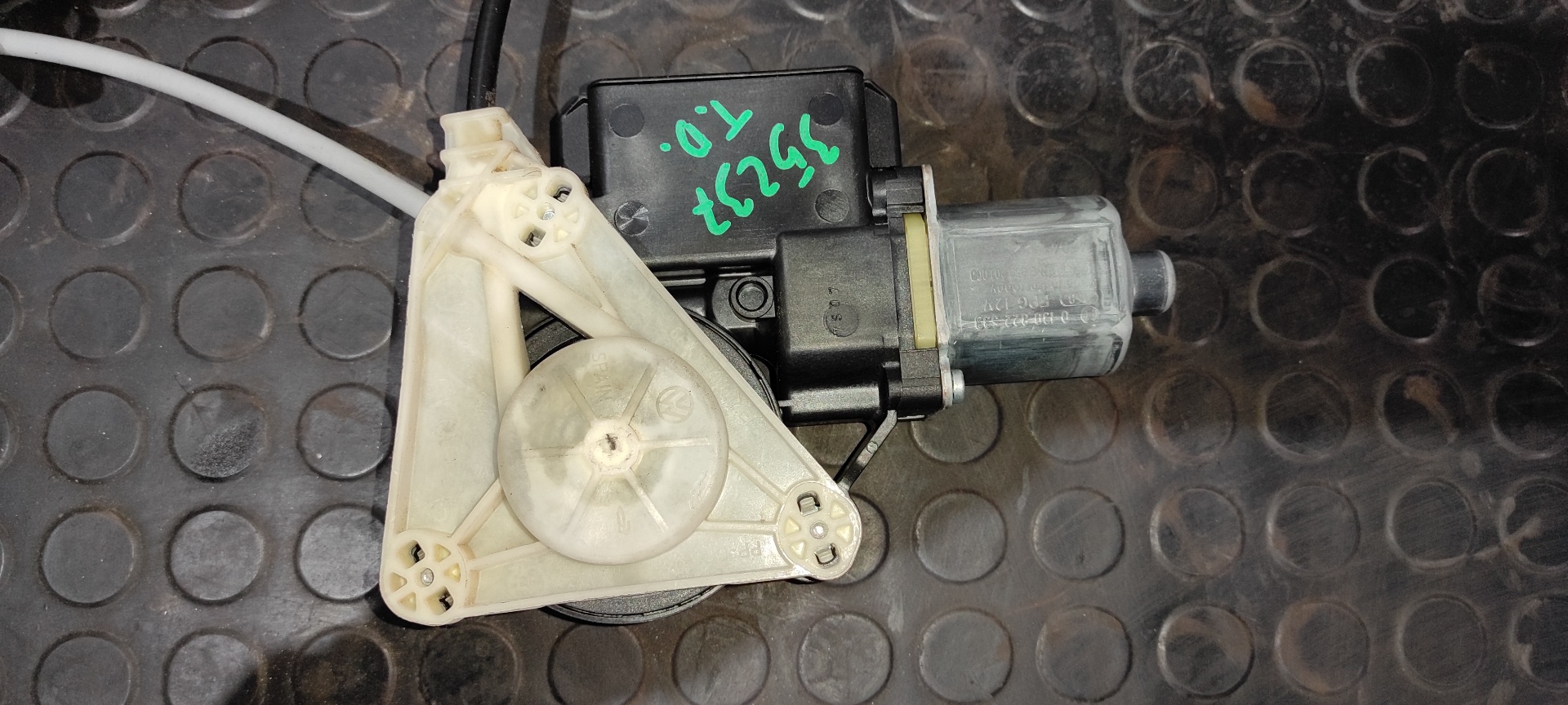 ELEVALUNAS TRASERO DERECHO VOLKSWAGEN POLO (6C1) - vista 3