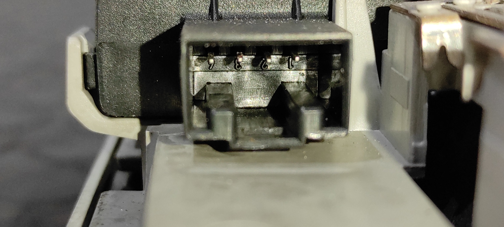 LUZ INTERIOR VOLKSWAGEN TOURAN (1T1) - vista 5