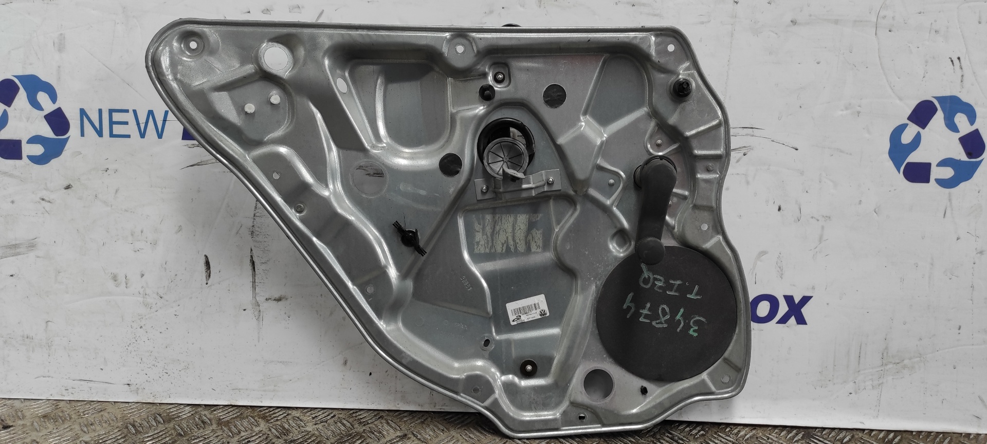 ELEVALUNAS TRASERO IZQUIERDO VOLKSWAGEN POLO (9N3)