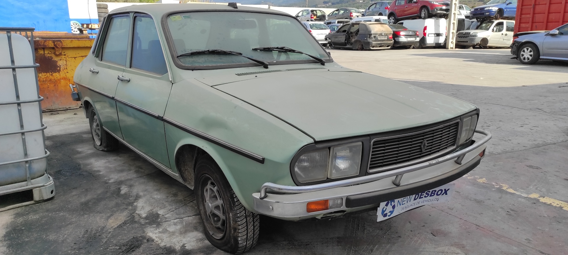 RENAULT 12