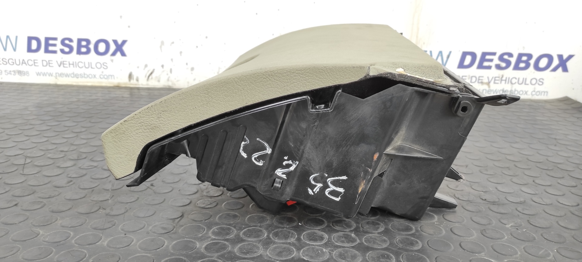 GUANTERA BMW X5 (E53) - vista 2