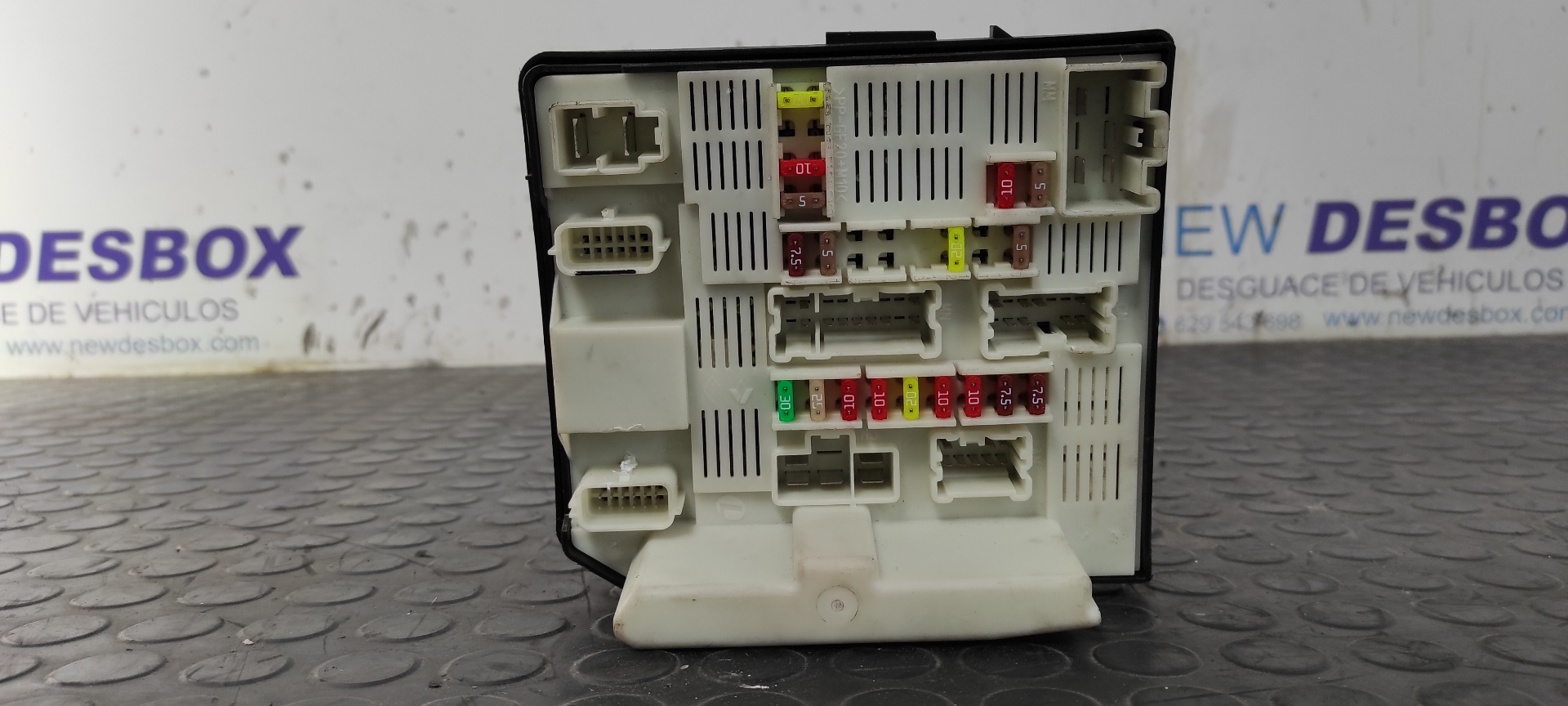 CAJA RELES / FUSIBLES OPEL MOVANO B KASTEN/COMBI