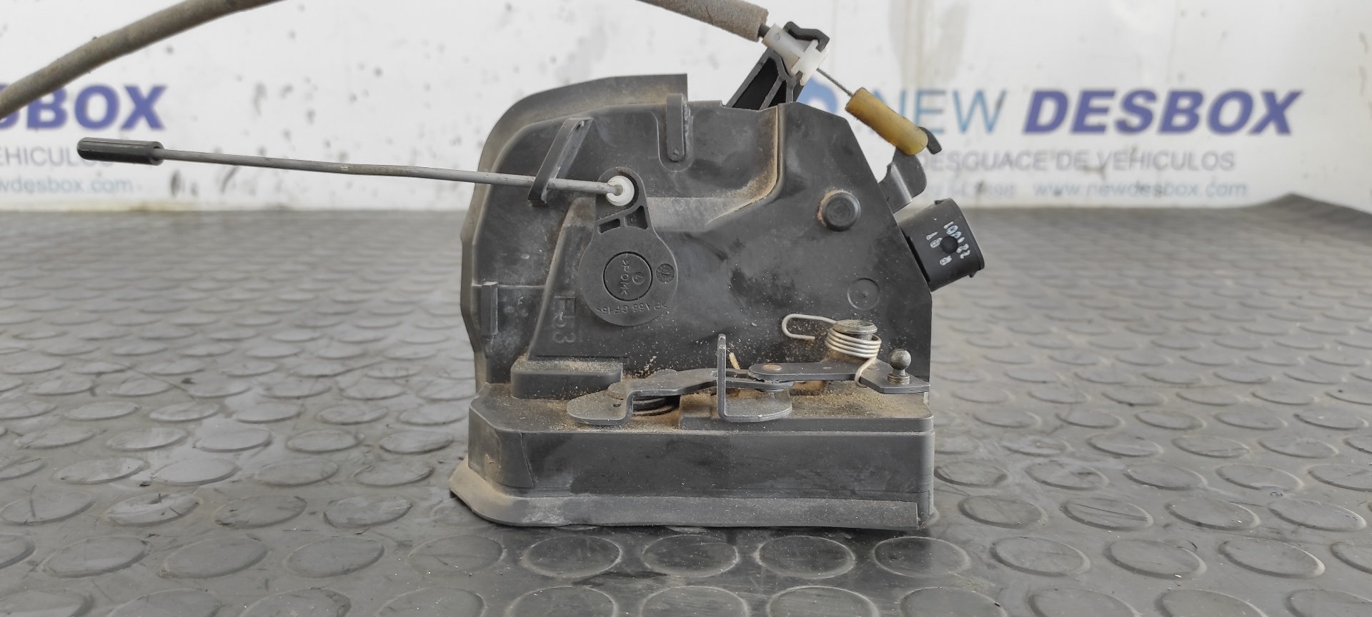 CERRADURA PUERTA TRASERA DERECHA BMW X5 (E53)