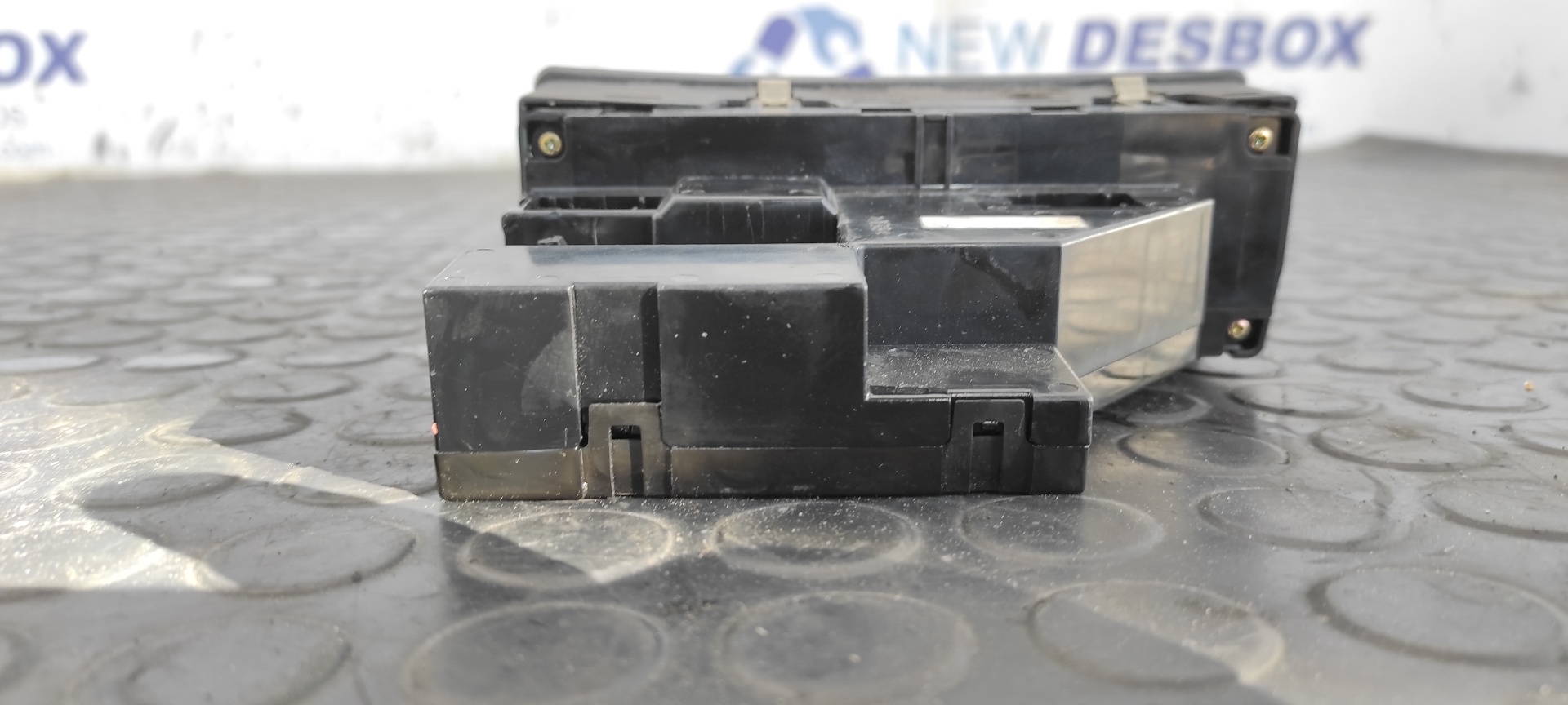 MANDO ELEVALUNAS DELANTERO DERECHO BMW X5 (E53) - vista 3