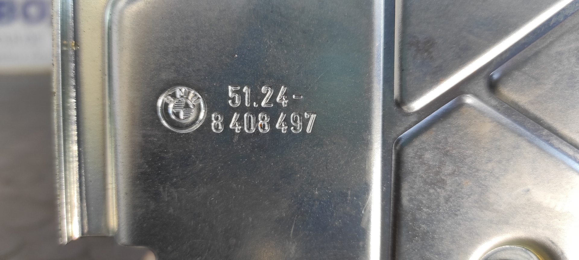 MOTOR CIERRE CENTRALIZADO PORTON BMW X5 (E53) - vista 3