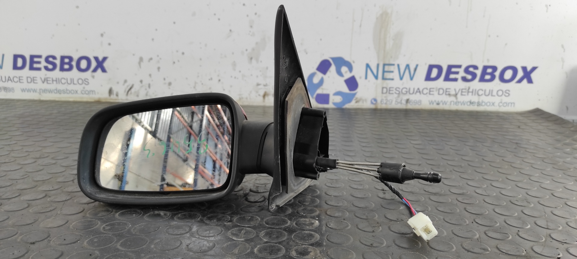 RETROVISOR IZQUIERDO CITROEN ZX