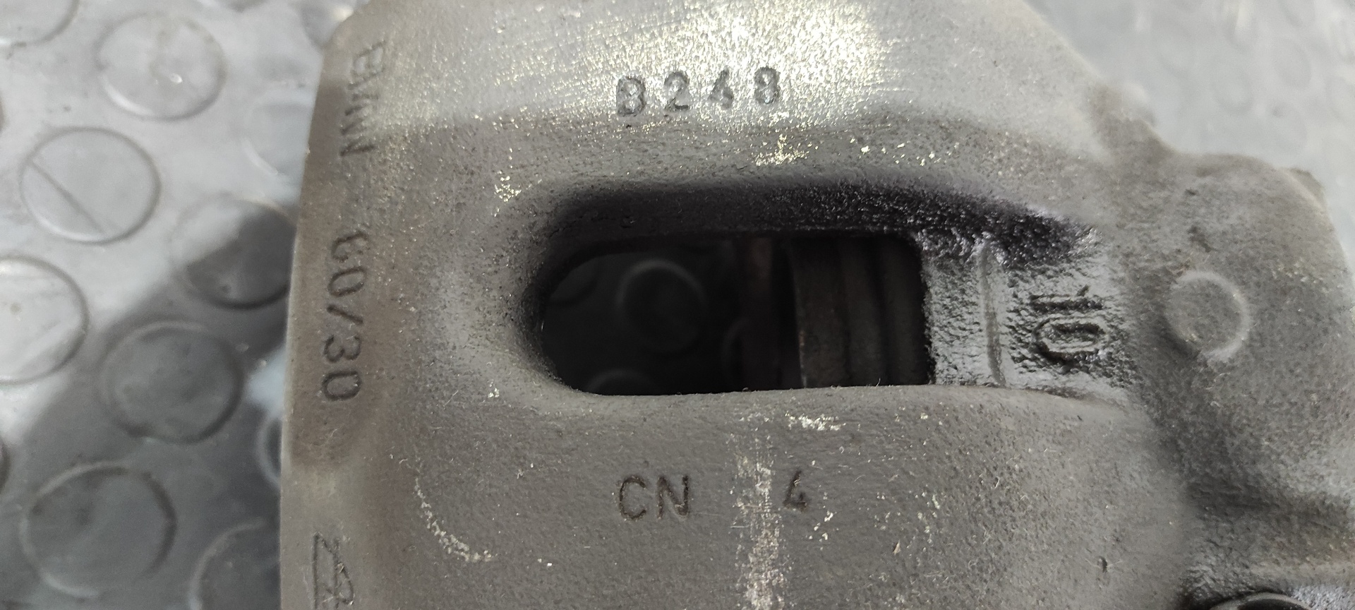 PINZA DE FRENO DELANTERA DERECHA BMW X5 (E53) - vista 7