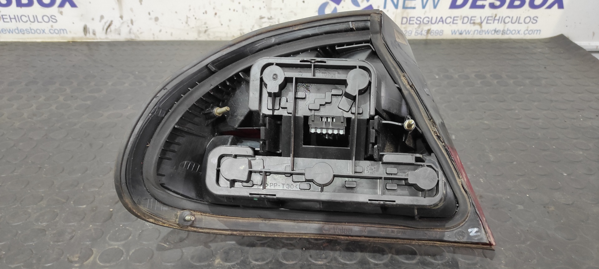 PILOTO TRASERO DERECHO OPEL TIGRA - vista 3