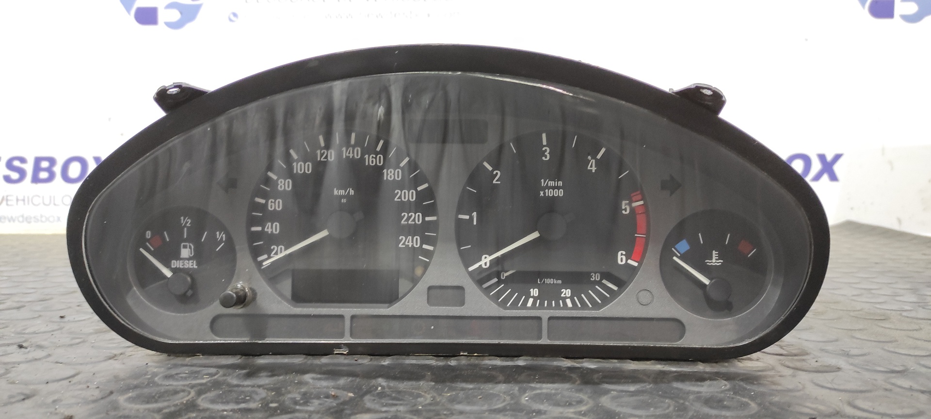 CUADRO INSTRUMENTOS BMW SERIE 3 BERLINA (E36)