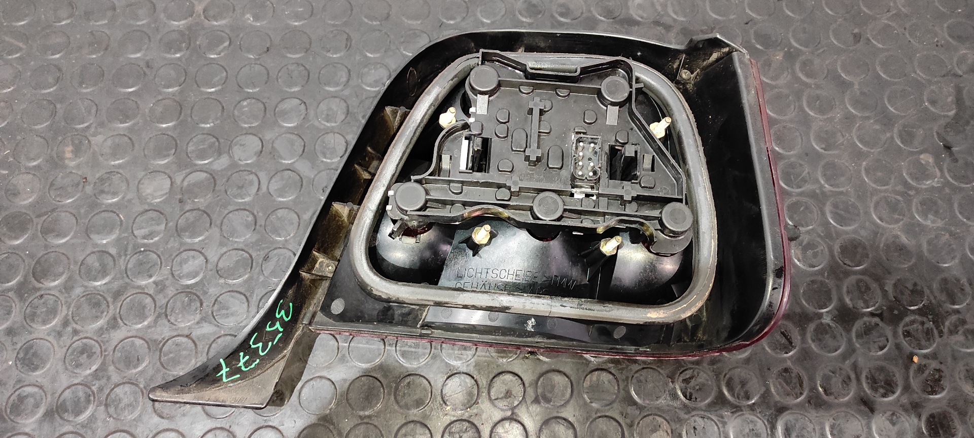 PILOTO TRASERO IZQUIERDO BMW SERIE 3 BERLINA (E36) - vista 9