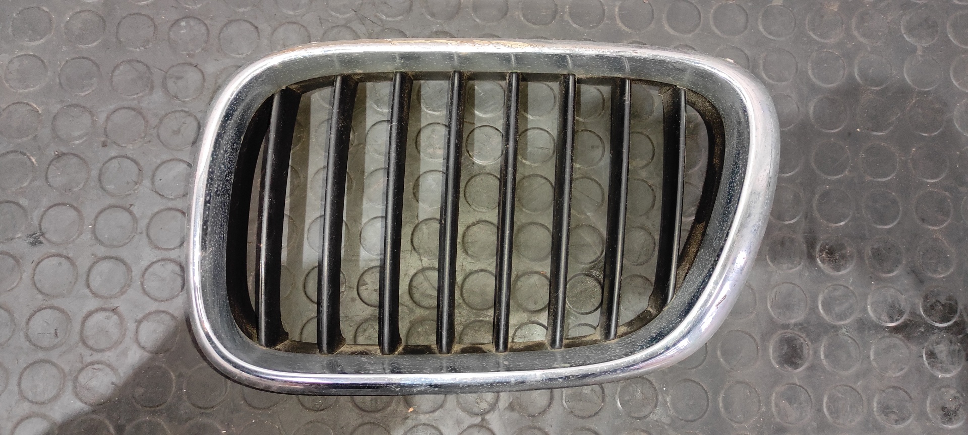 REJILLA DELANTERA BMW X5 (E53)