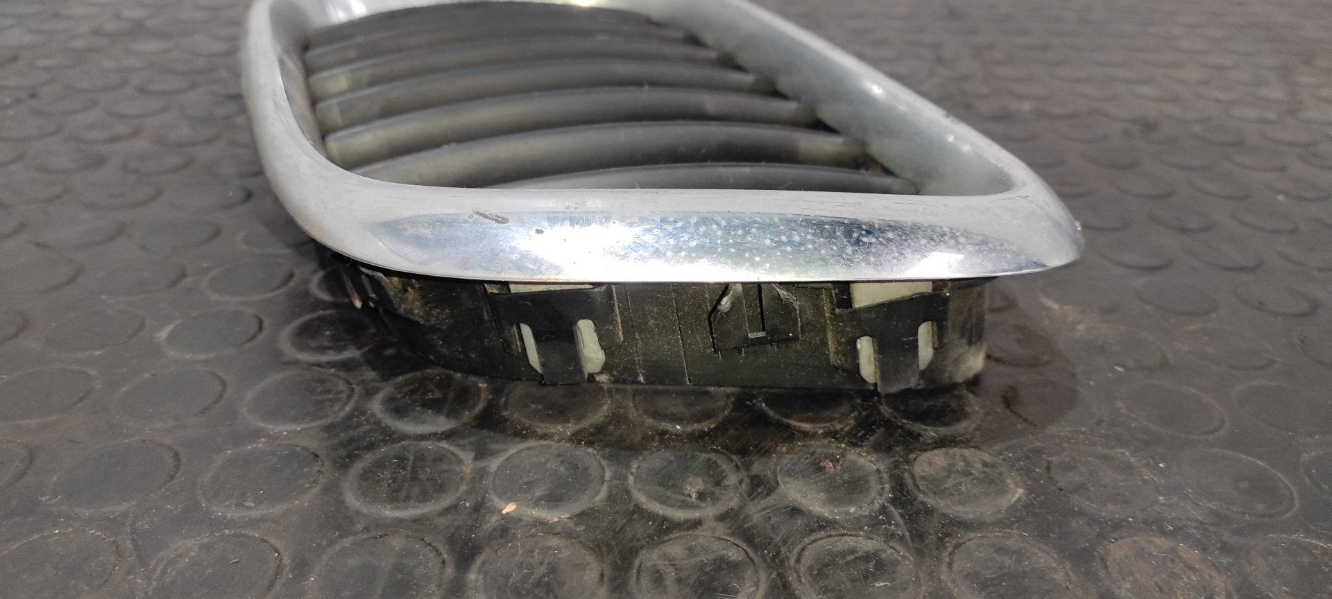 REJILLA DELANTERA BMW X5 (E53) - vista 7