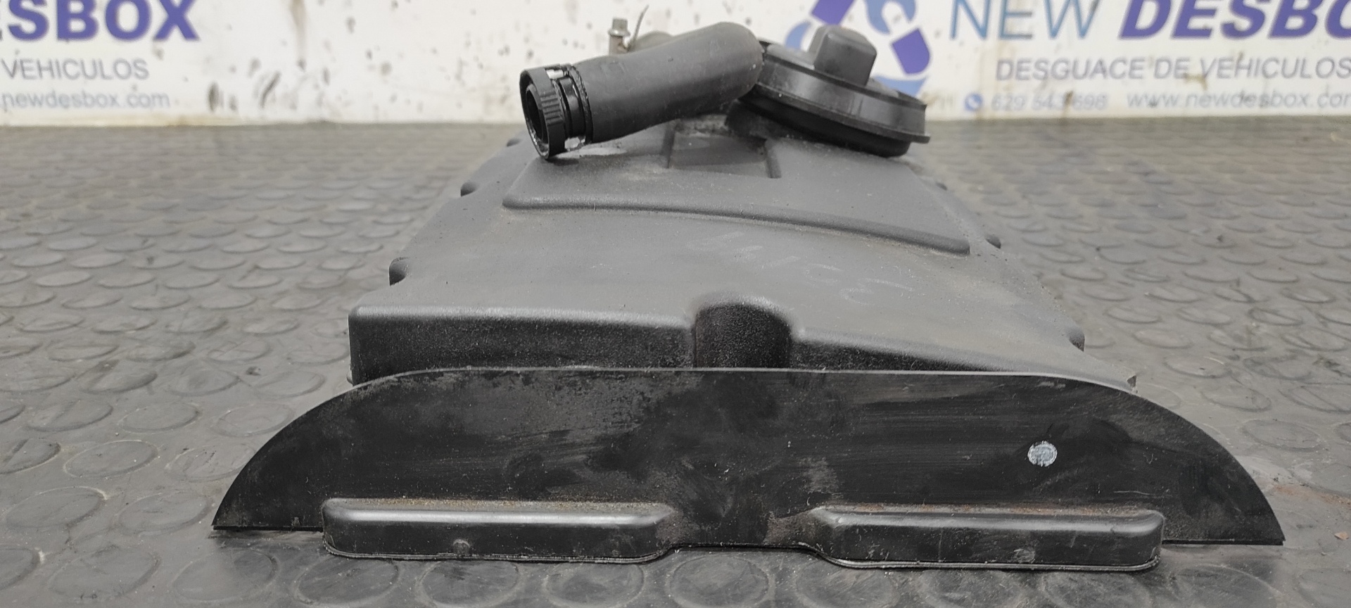 TAPA BALANCINES VOLKSWAGEN GOLF V BERLINA (1K1) - vista 5