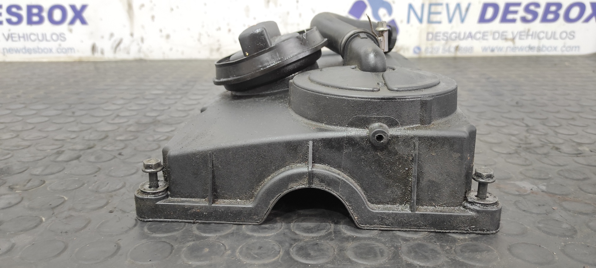 TAPA BALANCINES VOLKSWAGEN GOLF V BERLINA (1K1) - vista 6