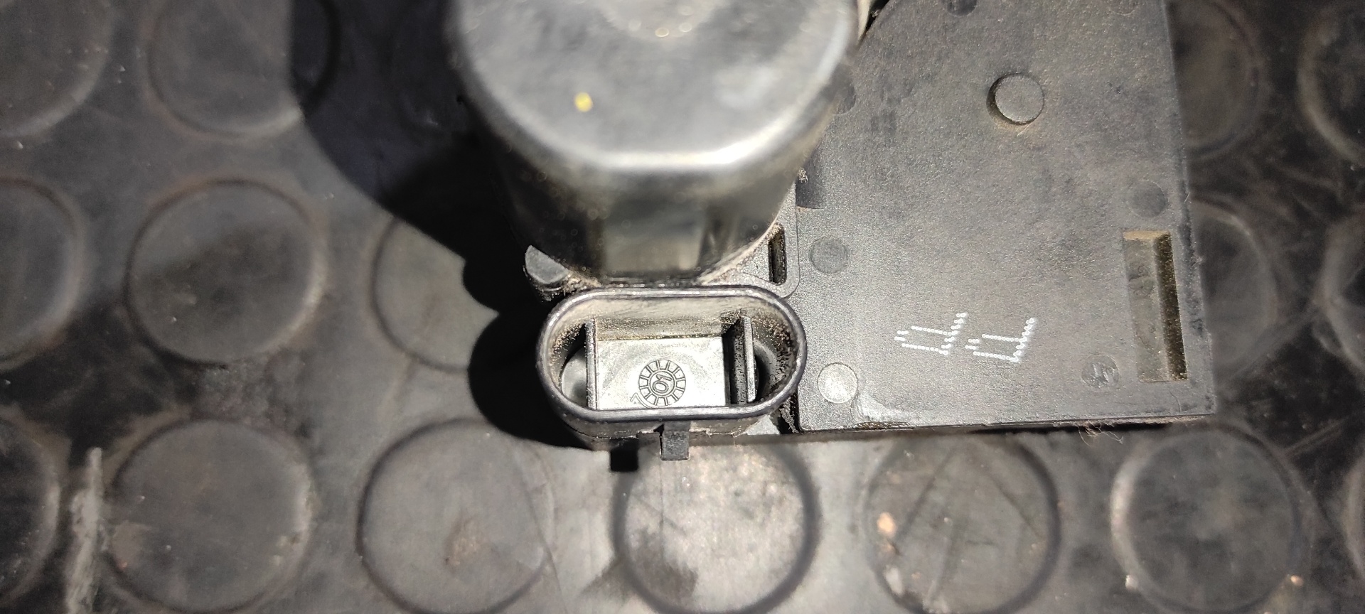 CERRADURA PUERTA TRASERA DERECHA CHEVROLET AVEO - vista 5