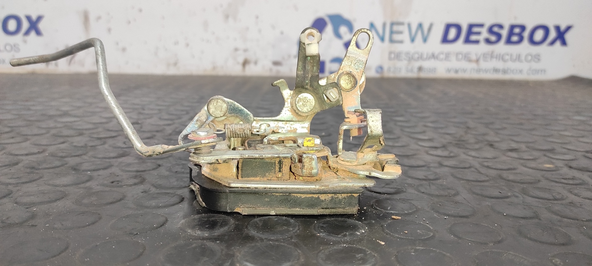 CERRADURA PUERTA DELANTERA DERECHA SUZUKI VITARA SE/SV (ET)