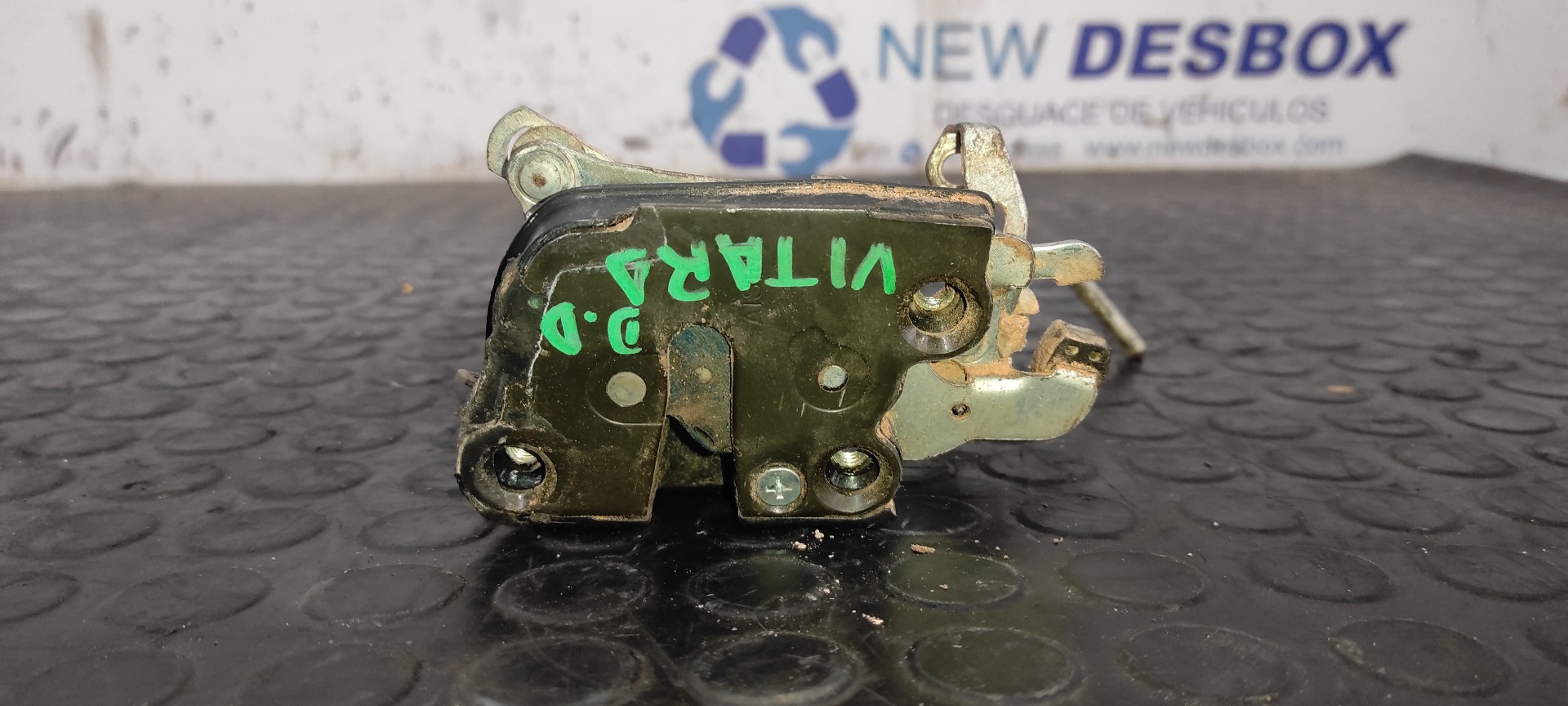 CERRADURA PUERTA DELANTERA DERECHA SUZUKI VITARA SE/SV (ET) - vista 4