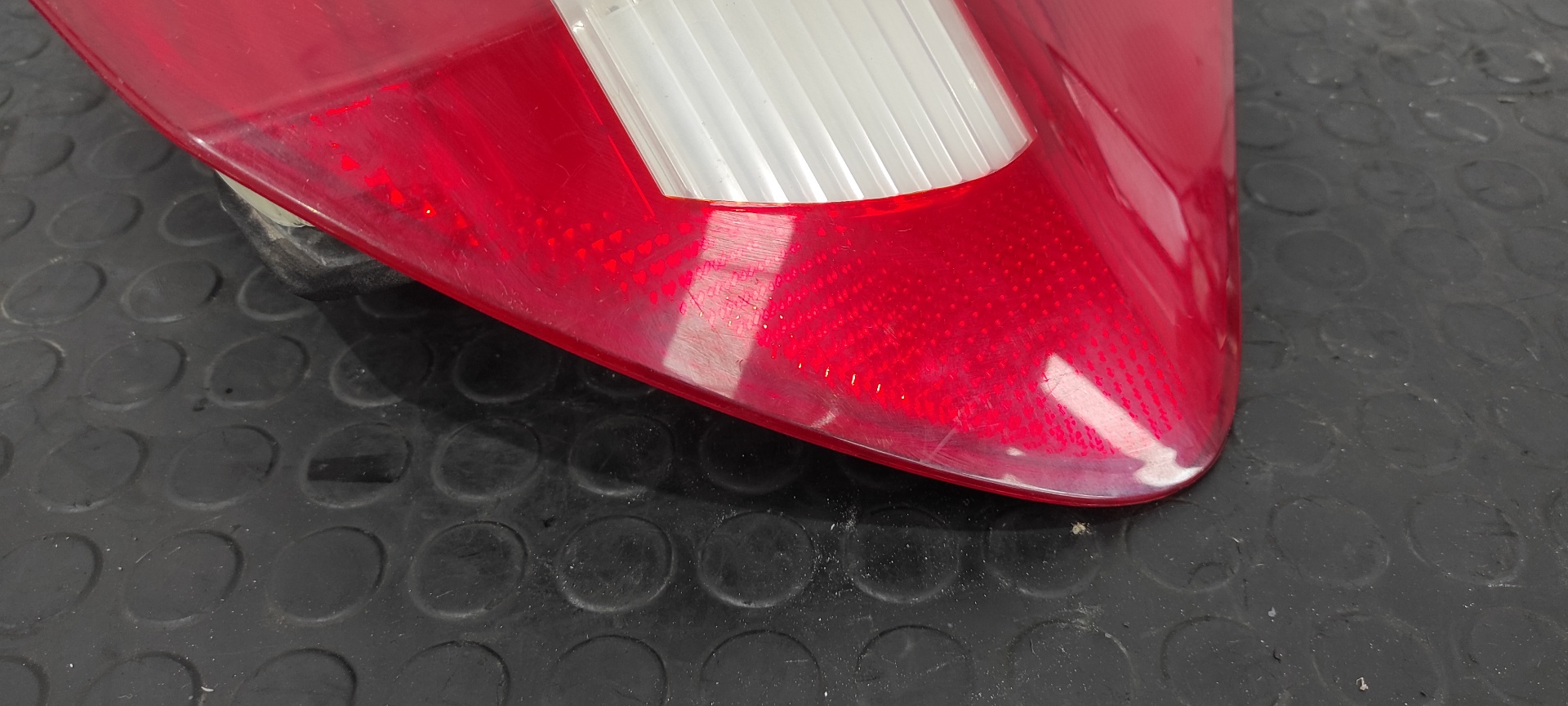 PILOTO TRASERO DERECHO BMW SERIE 1 BERLINA (E81/E87) - vista 9