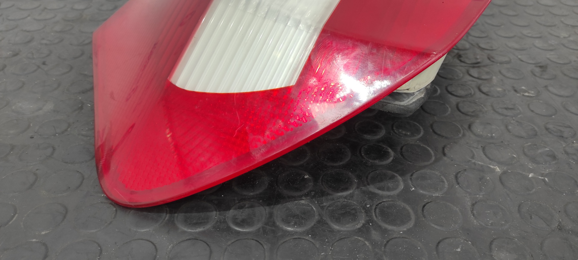 PILOTO TRASERO IZQUIERDO BMW SERIE 1 BERLINA (E81/E87) - vista 7