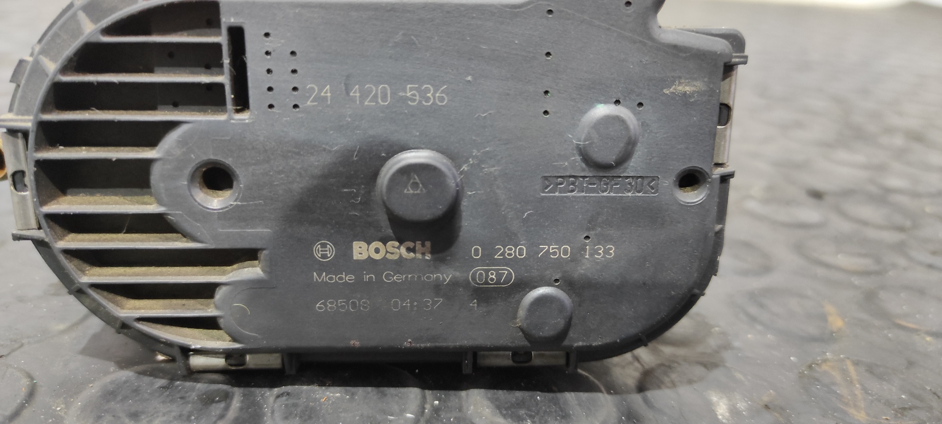 CAJA MARIPOSA OPEL CORSA C - vista 4