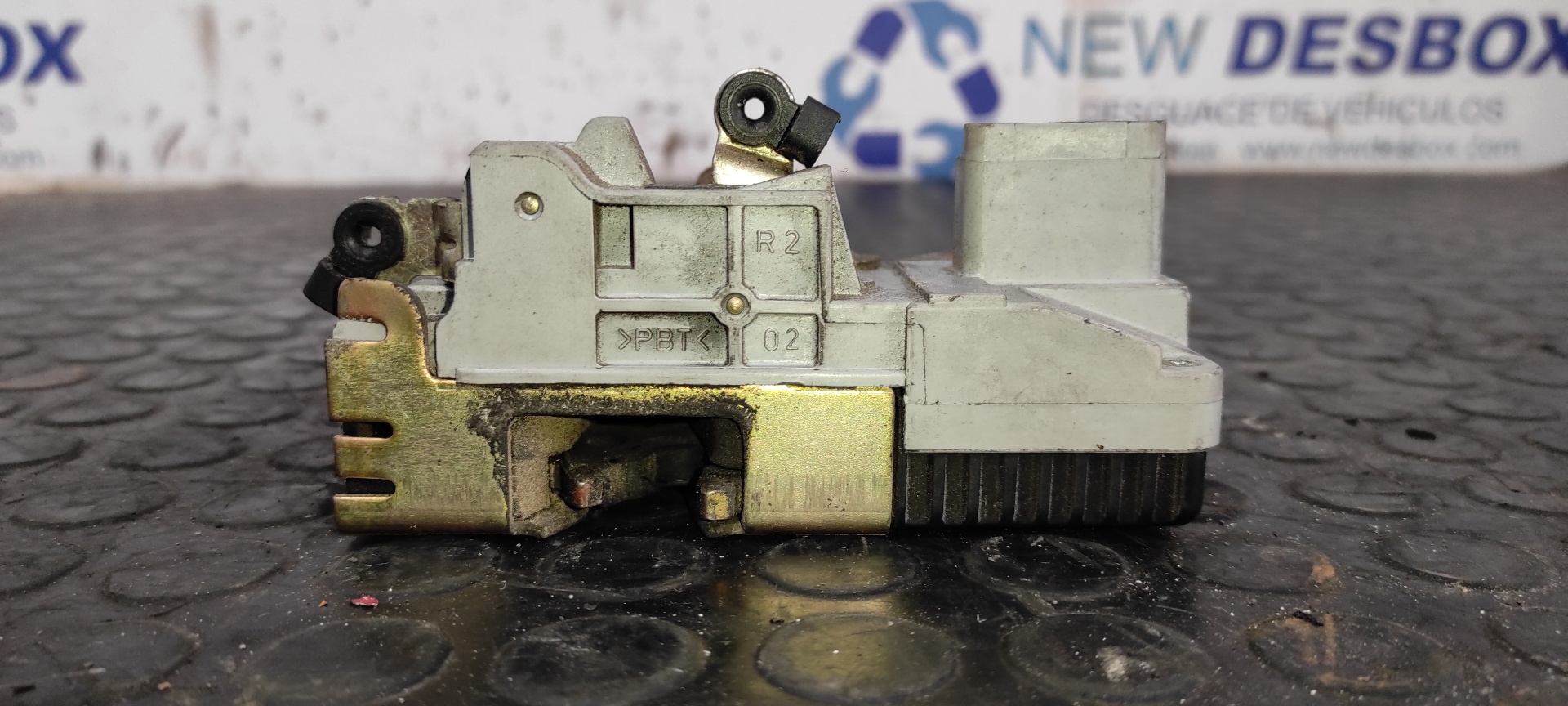 CERRADURA PUERTA DELANTERA IZQUIERDA PEUGEOT 206 CC - vista 3