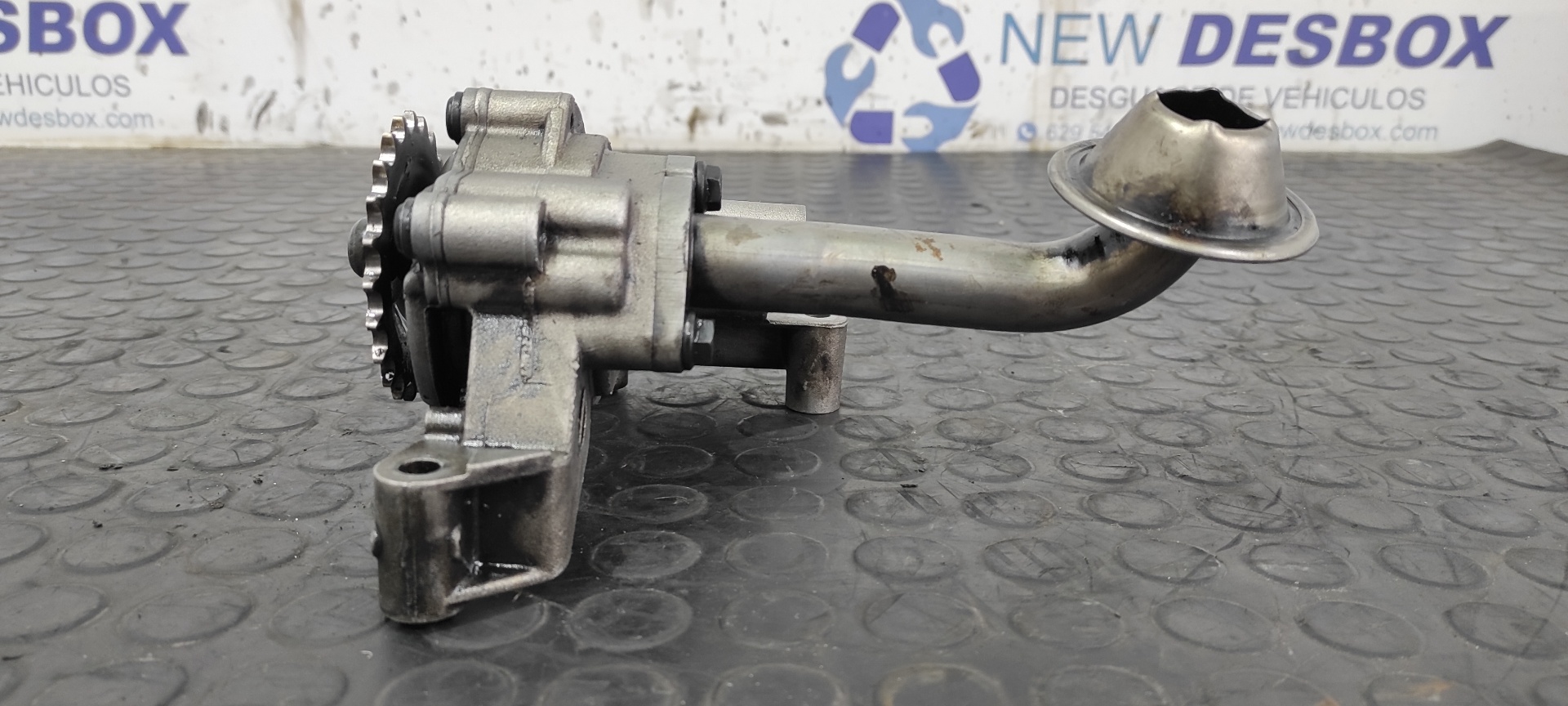 BOMBA ACEITE VOLKSWAGEN GOLF V BERLINA (1K1) - vista 4