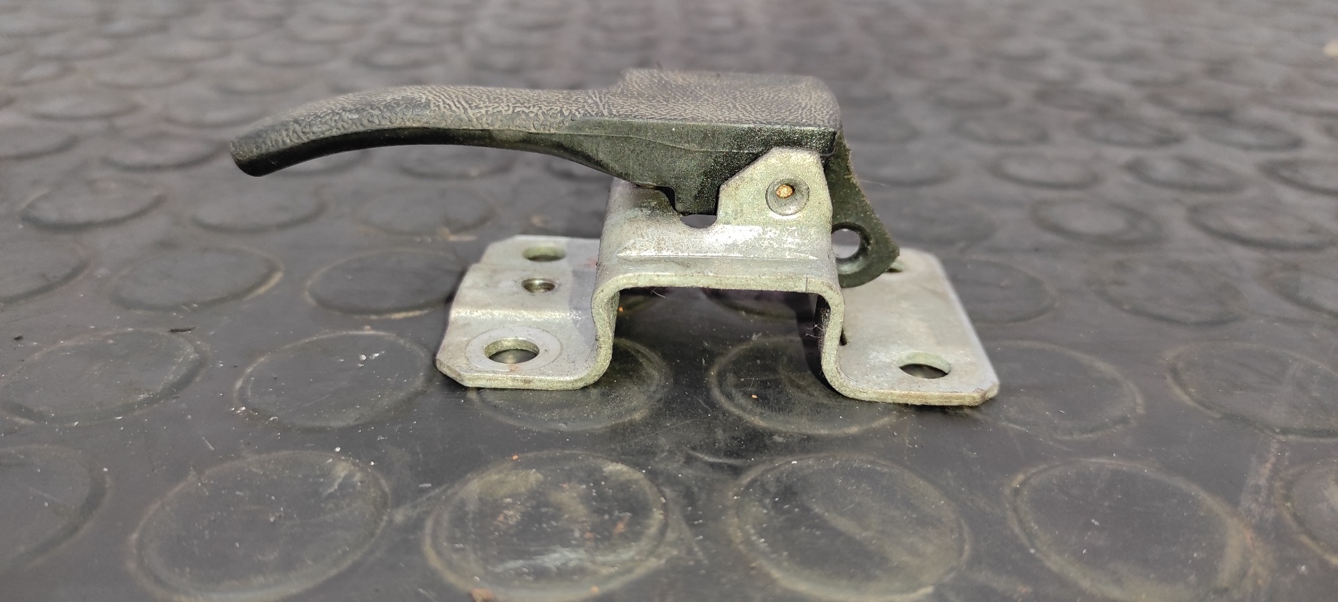 MANETA INTERIOR DELANTERA DERECHA VOLKSWAGEN GOLF I (171/173) - vista 2