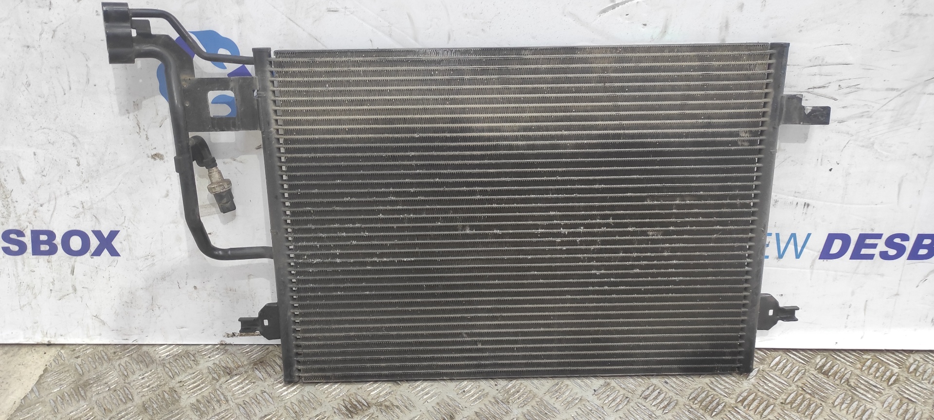 CONDENSADOR / RADIADOR  AIRE ACONDICIONADO VOLKSWAGEN PASSAT BERLINA (3B3)