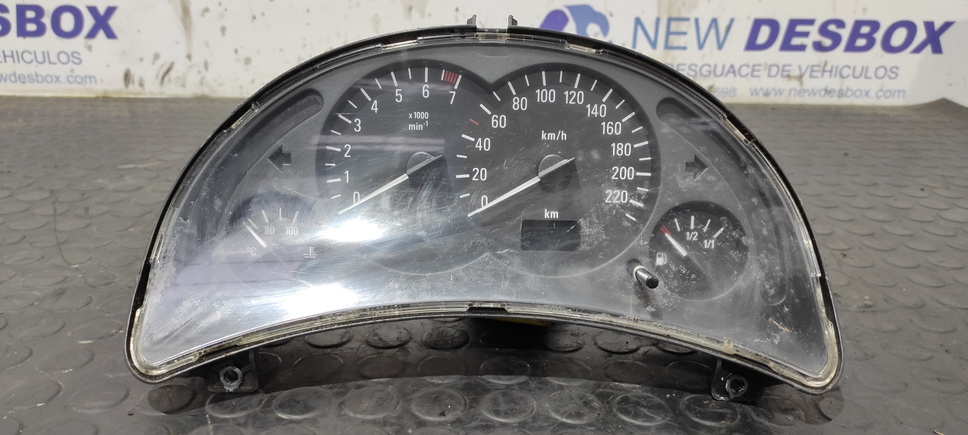 CUADRO INSTRUMENTOS OPEL CORSA C