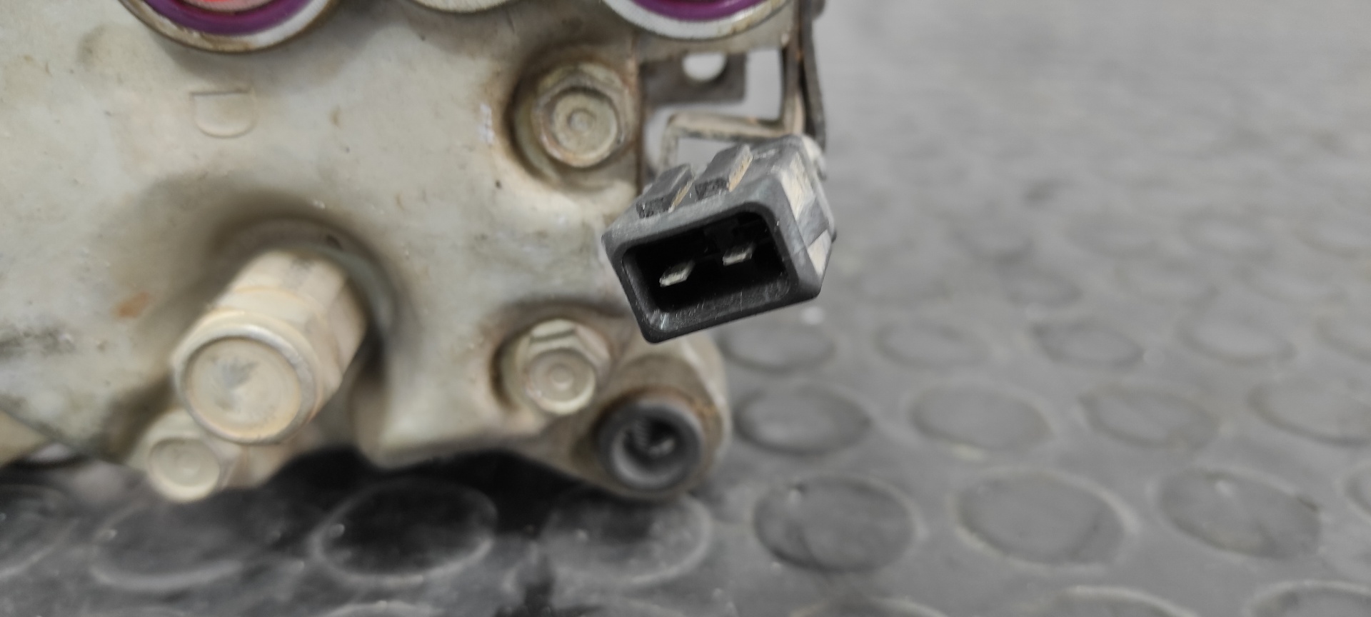 COMPRESOR AIRE ACONDICIONADO VOLKSWAGEN POLO BERLINA (6N1) - vista 8