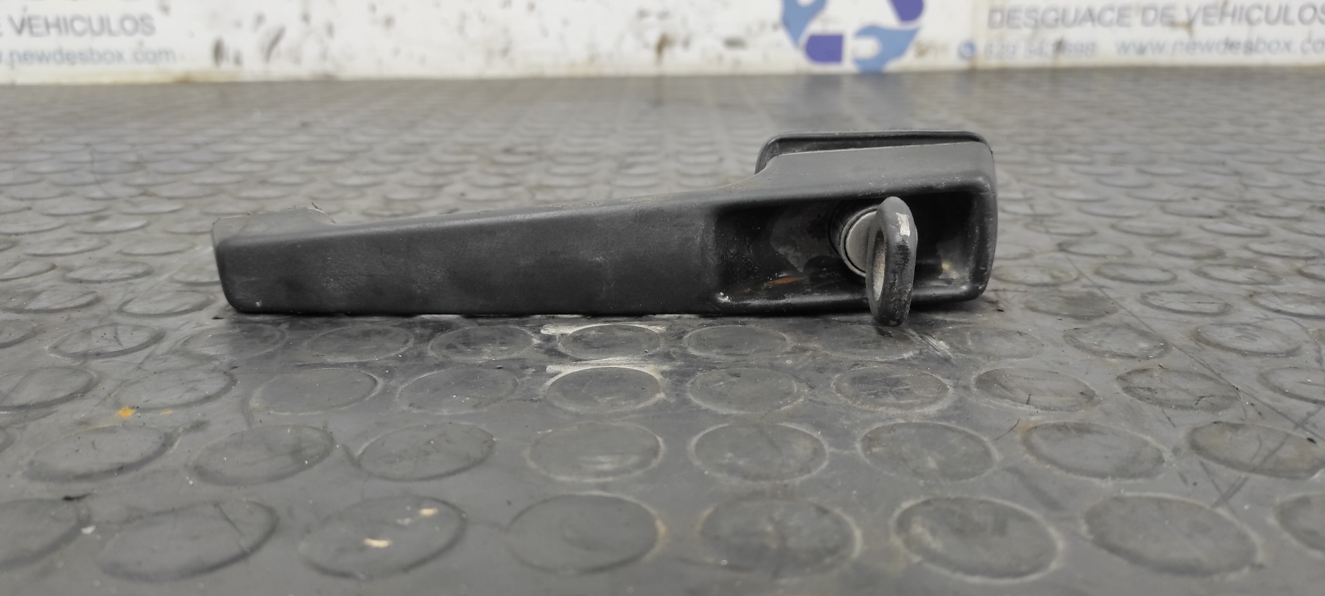 MANETA DELANTERA IZQUIERDA MERCEDES-BENZ MB 100 D CAJA CERRADA / COMBI