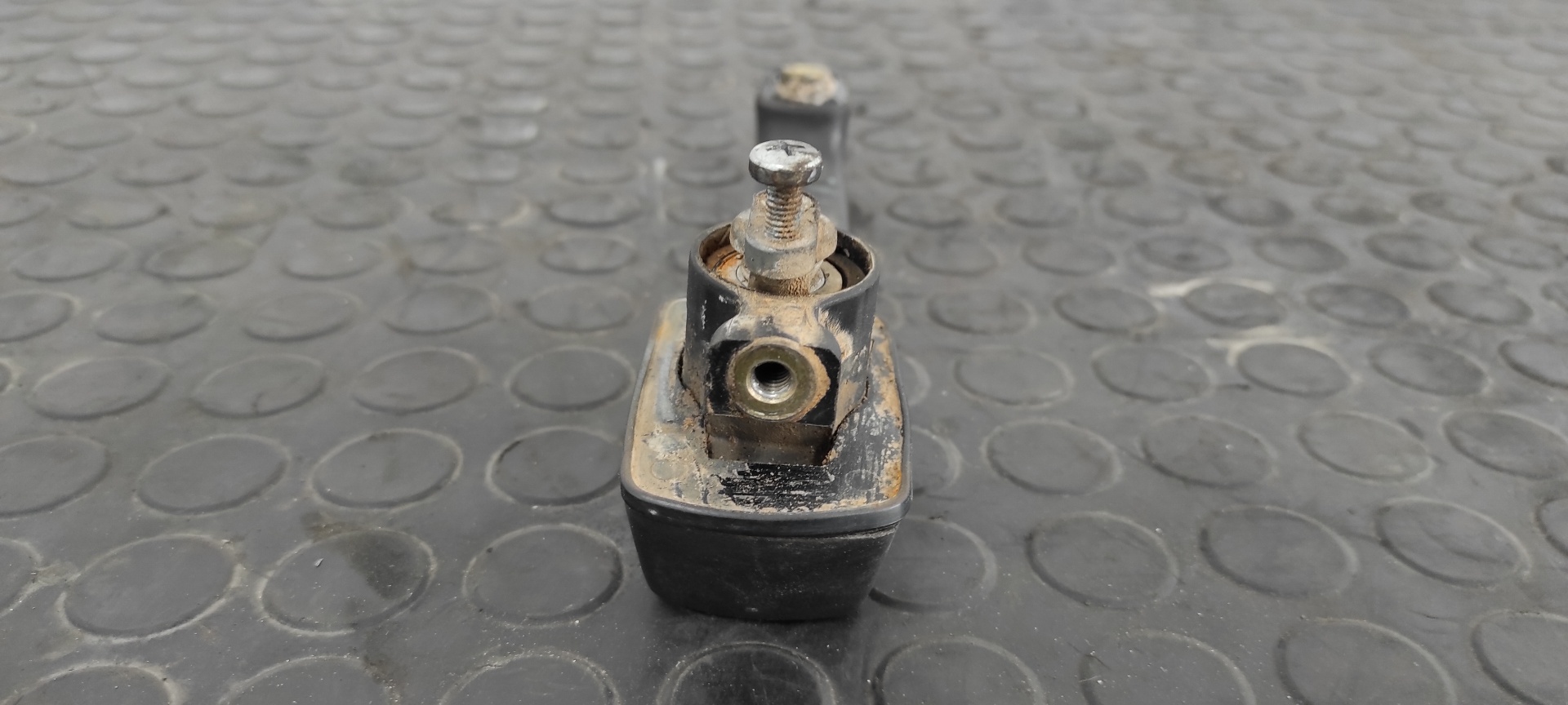 MANETA  PUERTA CORREDERA DERECHA MERCEDES-BENZ MB 100 D CAJA CERRADA / COMBI - vista 4