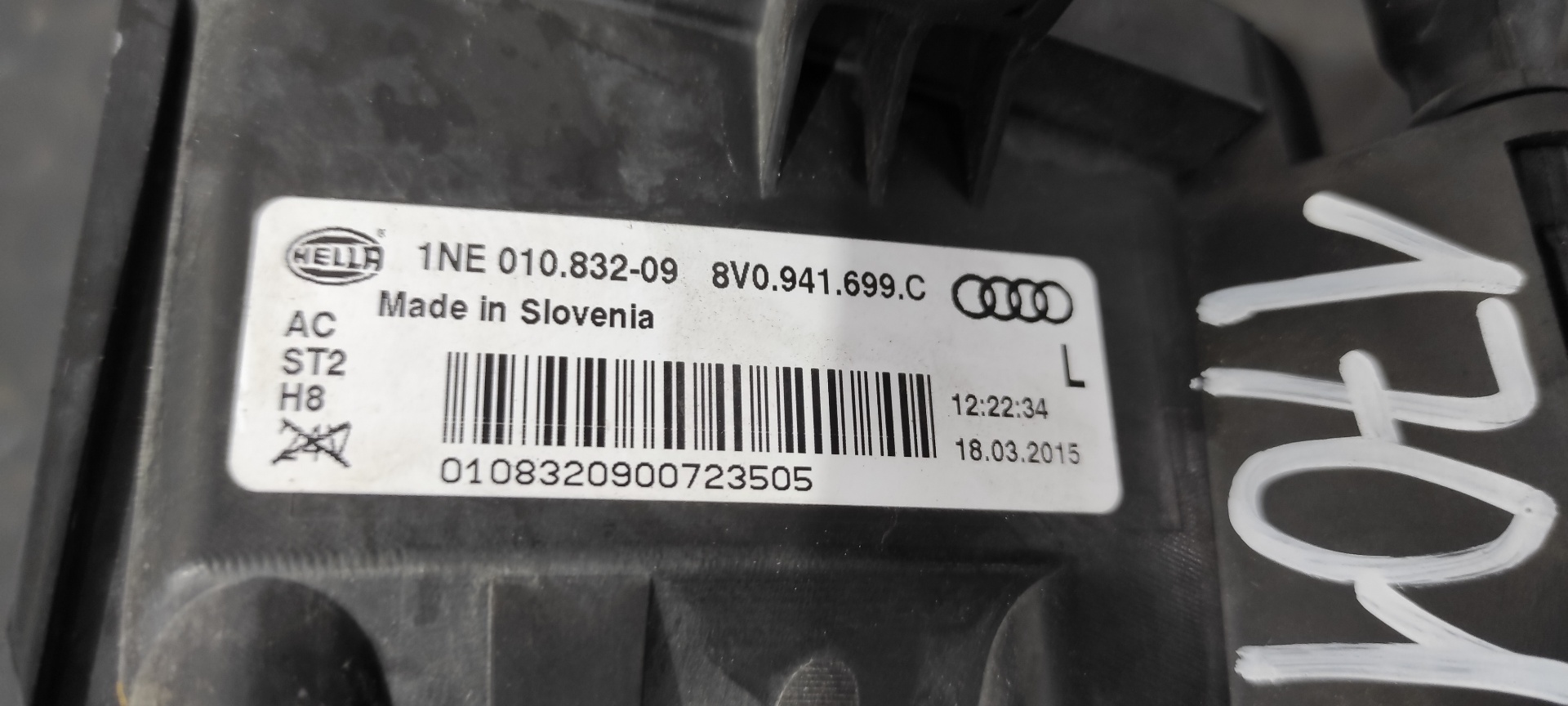 FARO ANTINIEBLA IZQUIERDO AUDI A3 SPORTBACK (8VA) - vista 3