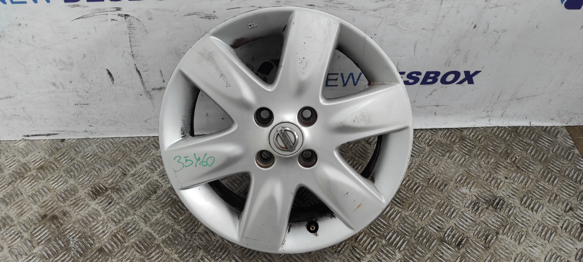 LLANTA NISSAN MICRA (K12E) - vista 5