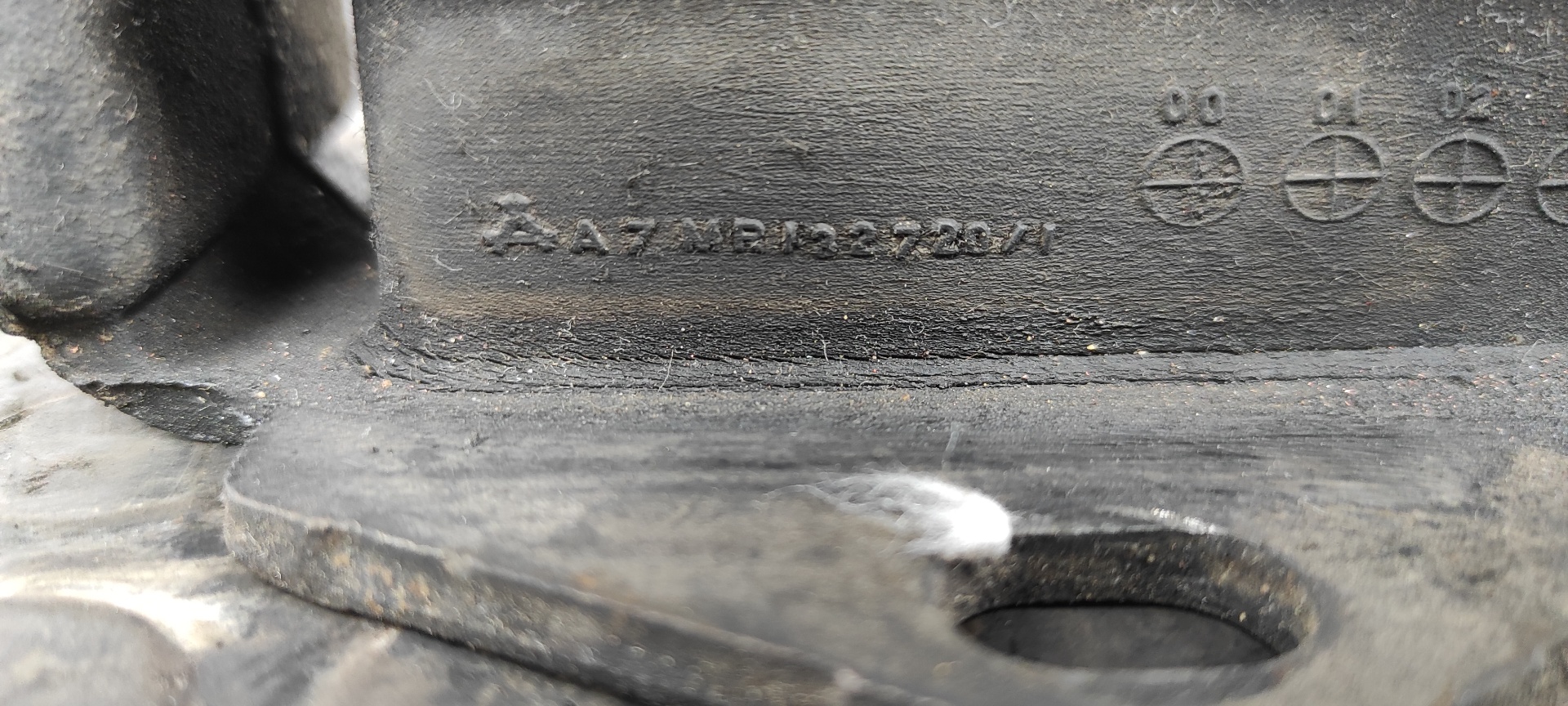 SOPORTE MOTOR MITSUBISHI MONTERO (V20/V40) - vista 2