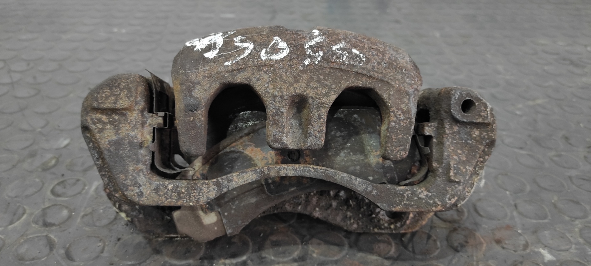 PINZA DE FRENO DELANTERA IZQUIERDA MITSUBISHI MONTERO (V20/V40) - vista 5