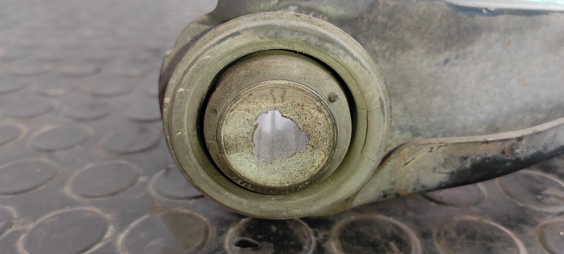 BRAZO DERECHO INFERIOR DELANTERO RENAULT KANGOO (F/KC0) - vista 7