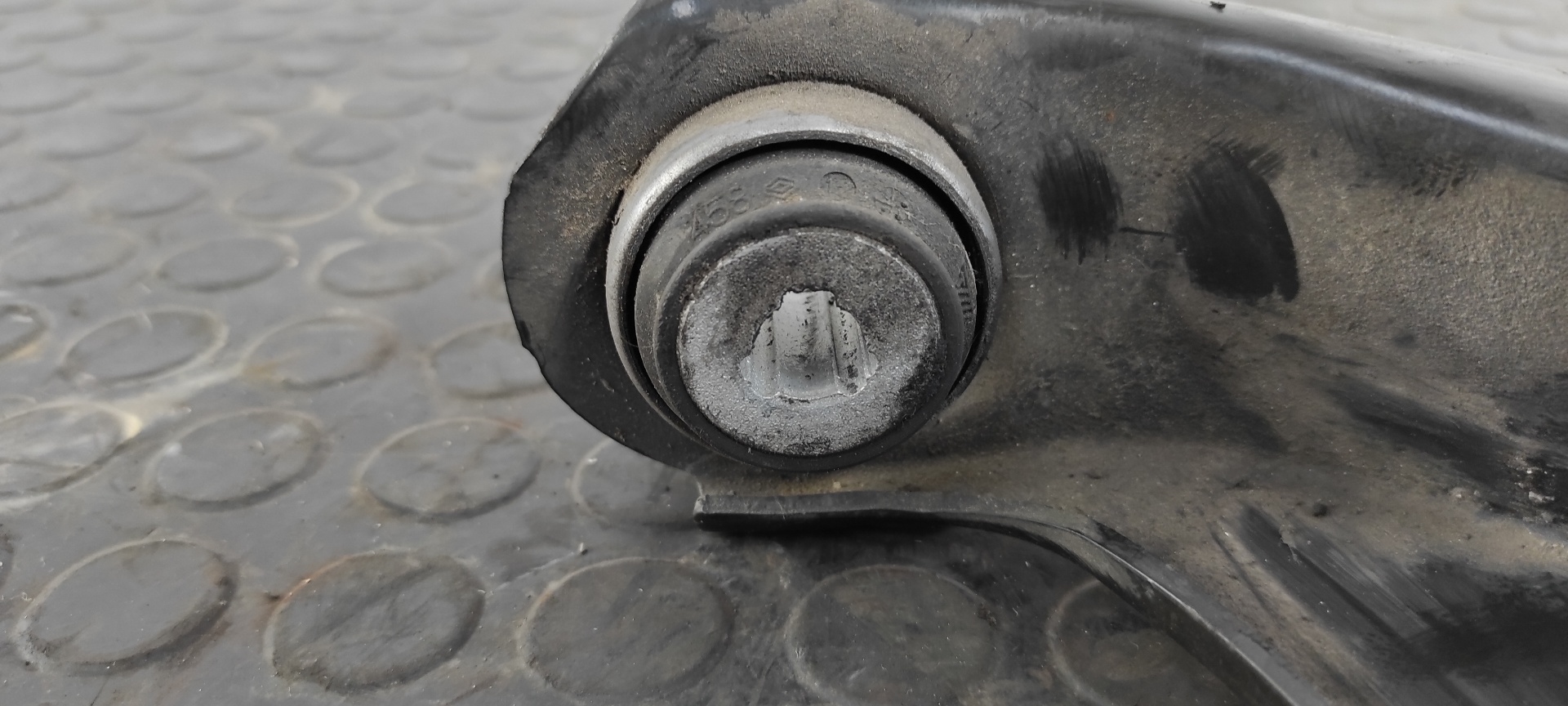 BRAZO IZQUIERDO INFERIOR DELANTERO RENAULT KANGOO (F/KC0) - vista 4