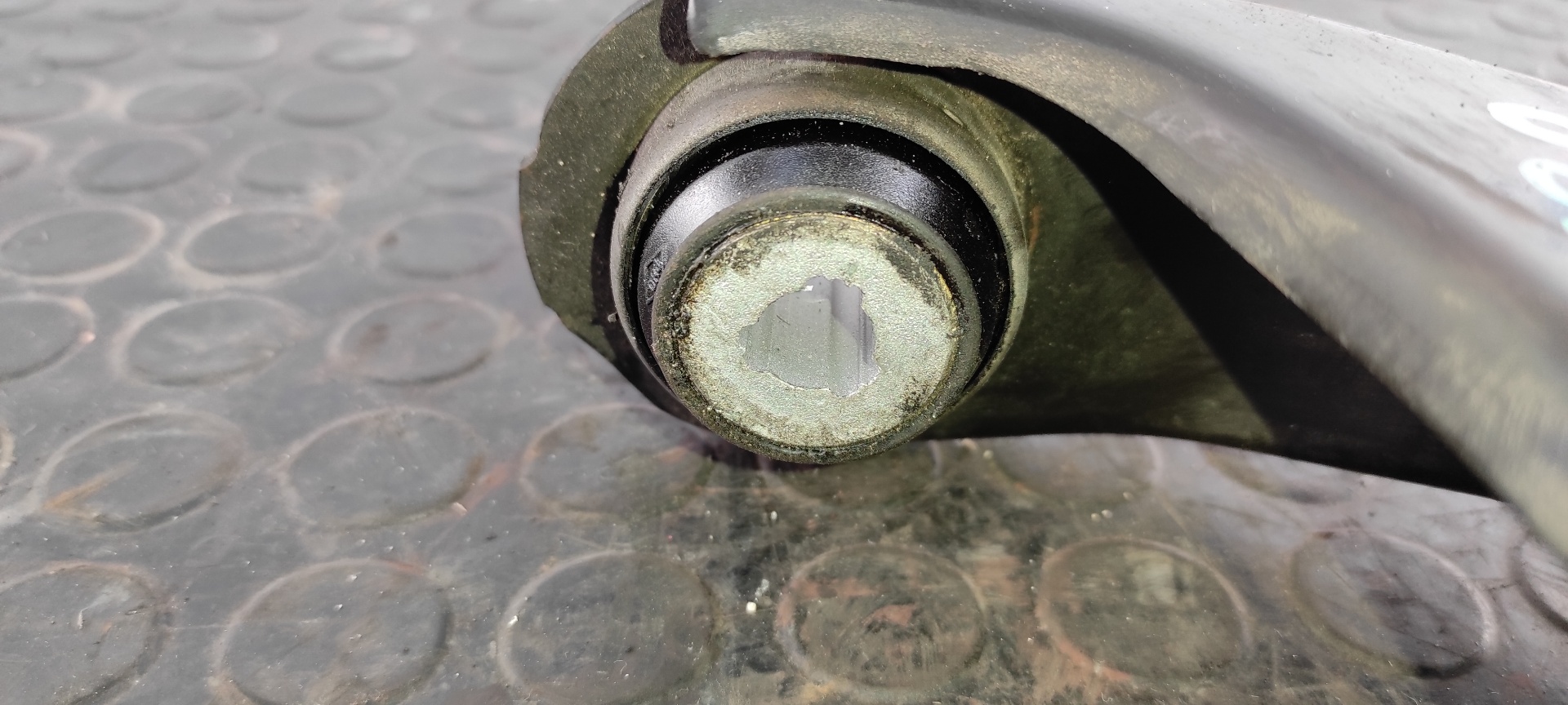 BRAZO IZQUIERDO INFERIOR DELANTERO RENAULT KANGOO (F/KC0) - vista 8