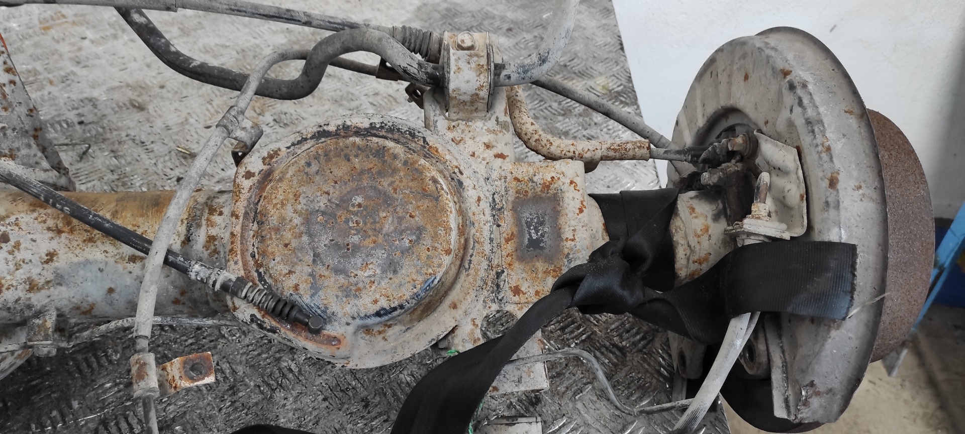 PUENTE TRASERO MITSUBISHI MONTERO (V20/V40) - vista 14