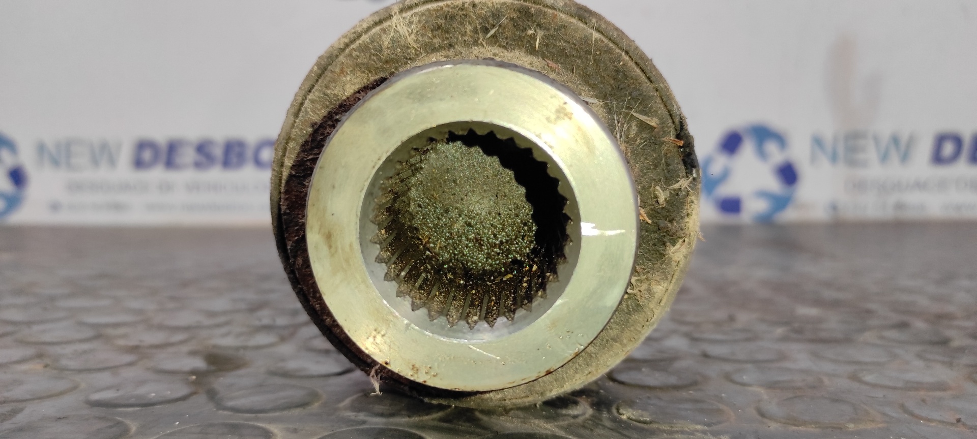 TRANSMISION DELANTERA IZQUIERDA MERCEDES-BENZ MB SERIE:100 D CAJA ABIERTA (W631) - vista 2