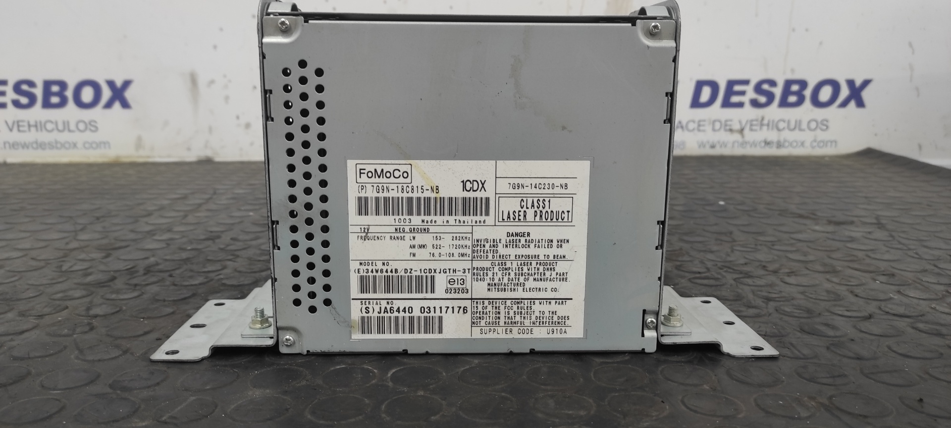 SISTEMA AUDIO / RADIO CD LAND ROVER FREELANDER (LR2) - vista 3