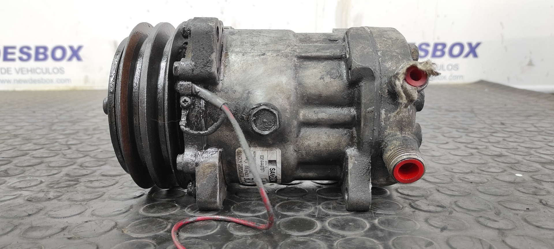 COMPRESOR AIRE ACONDICIONADO MITSUBISHI MONTERO (V20/V40) - vista 6