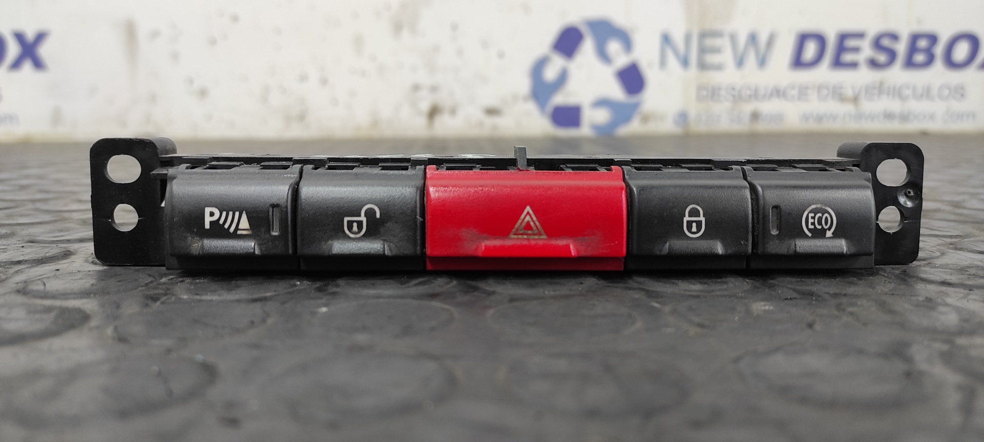 WARNING LAND ROVER FREELANDER (LR2)