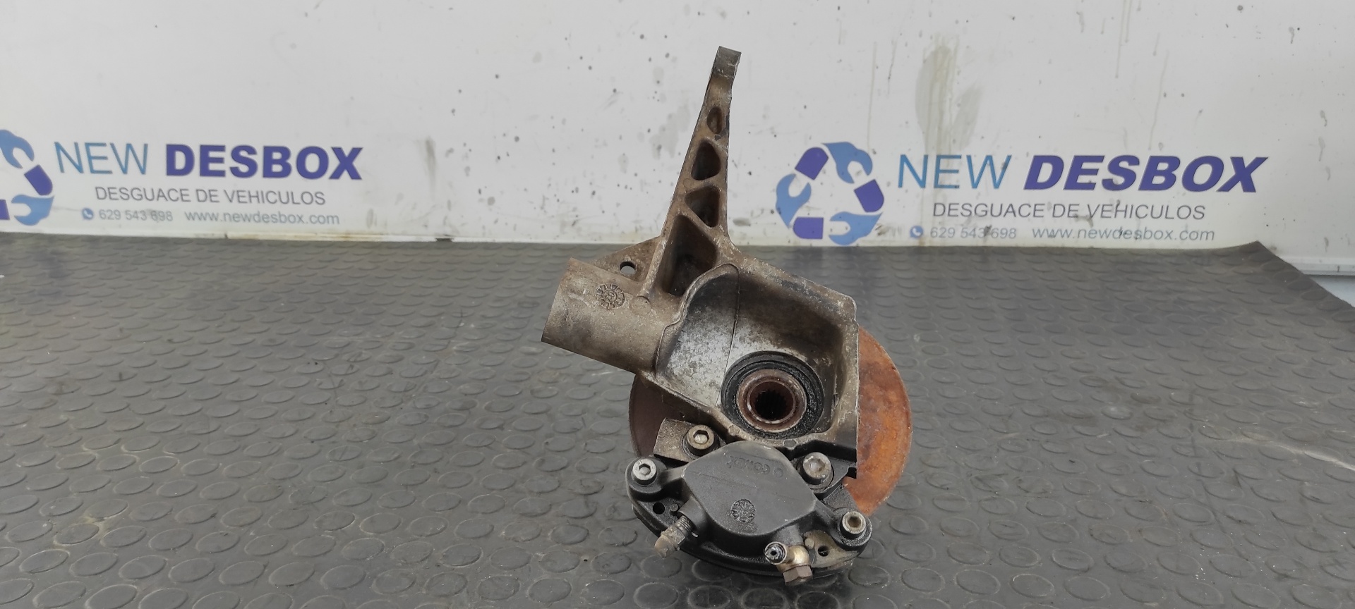 MANGUETA DELANTERA DERECHA AIXAM 400